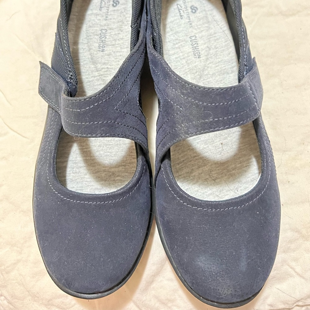 Clarks maryjane style size 8 brand new Velcro closure